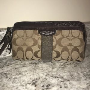 NWOT Coach Wristlet/Wallet